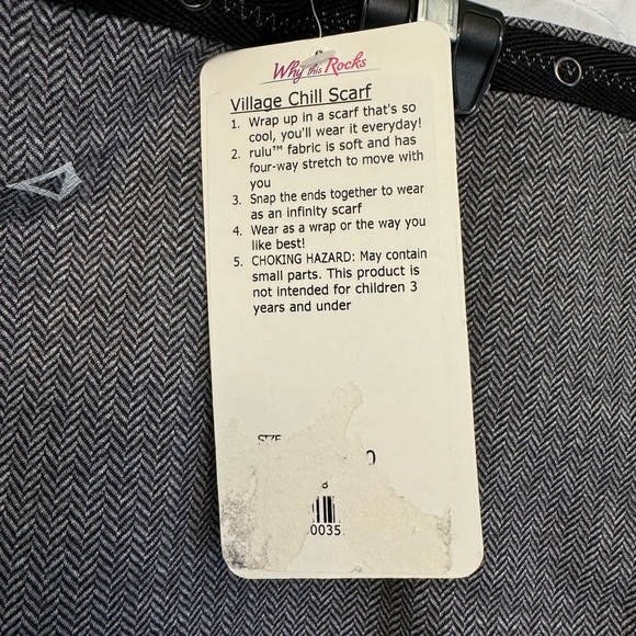 Ivivva Village Chill Scarf - Picture 2 of 3